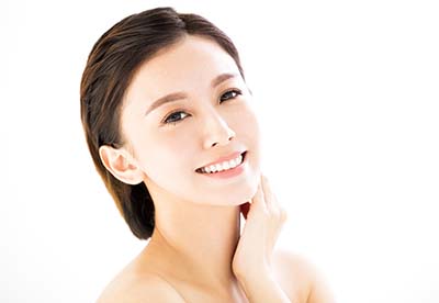 玻尿酸功效：美容科中的神奇“保溼神器”
